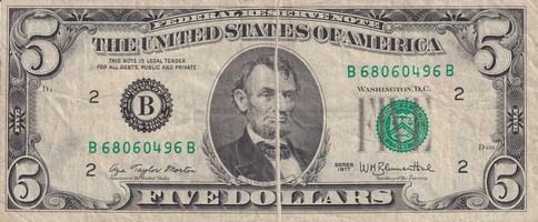 Use the arrows or slide the photo to see more